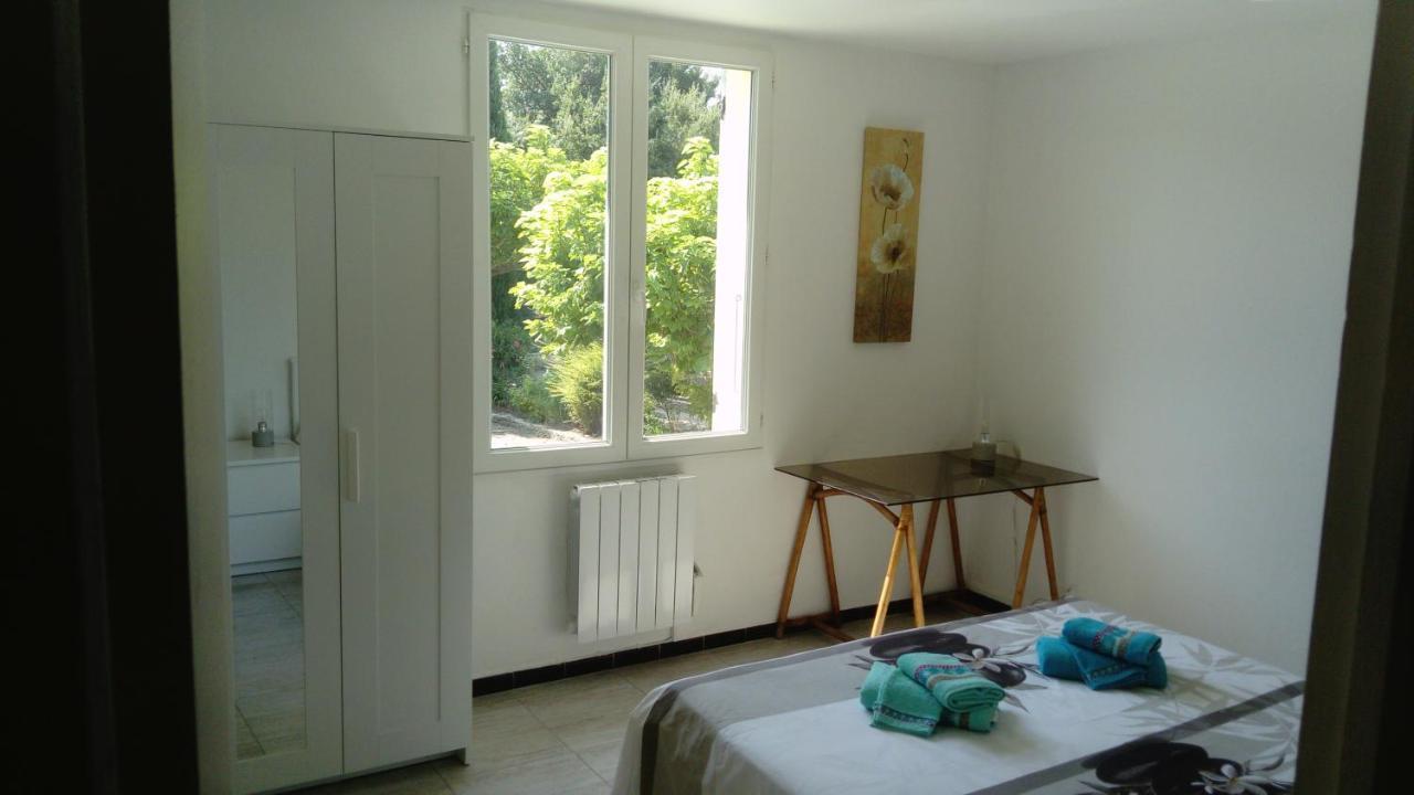 Rendez-Vous Avec Les Cigales - Gite 6 Personnes 100M2 - Piscine Privee - Climatisation Cheval-Blanc Luaran gambar