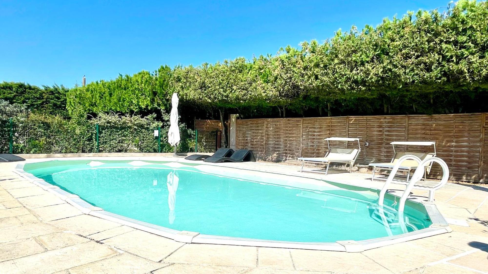 Rendez-Vous Avec Les Cigales - Gite 6 Personnes 100M2 - Piscine Privee - Climatisation Cheval-Blanc Luaran gambar