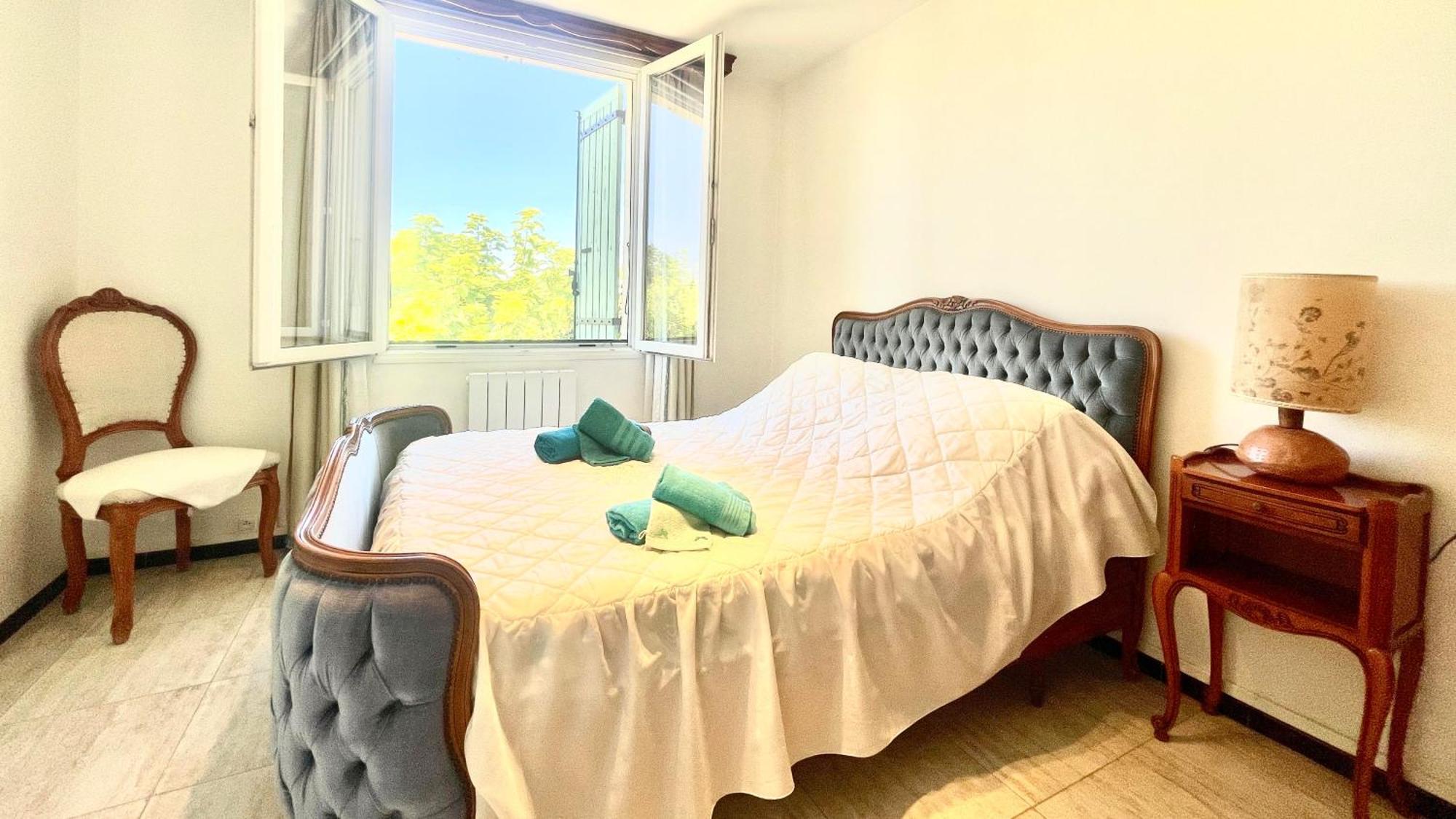Rendez-Vous Avec Les Cigales - Gite 6 Personnes 100M2 - Piscine Privee - Climatisation Cheval-Blanc Luaran gambar